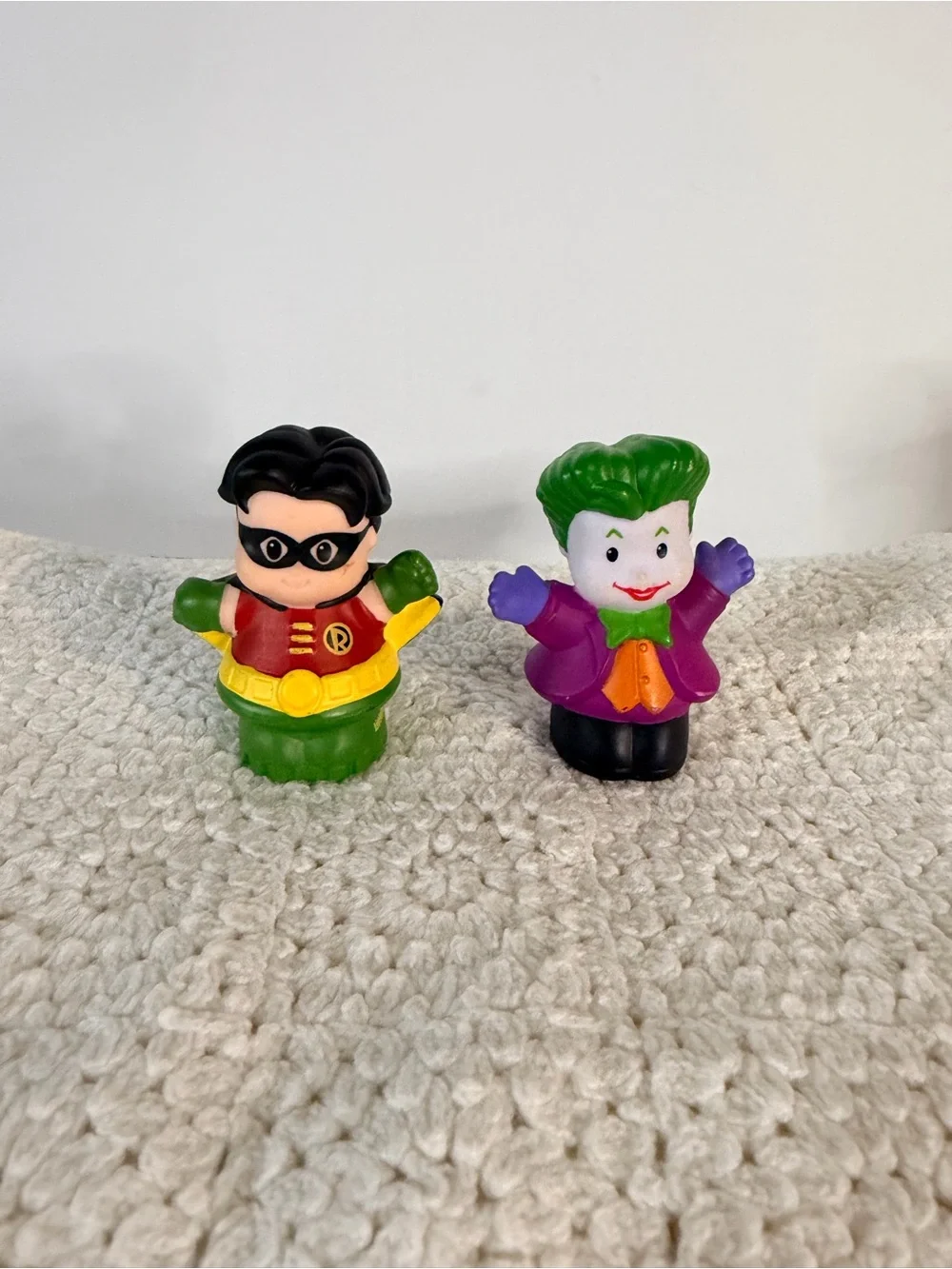 Fisher-Price Little People DC Super Friends Joker and Robin figure set